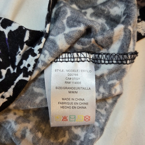 H&M Black and White Open Back And Puff Sleeve Dress Size Med - Picture 7 of 8